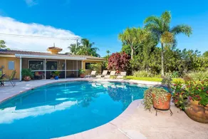 Lush Oasis Home by RedAwning - Image 1