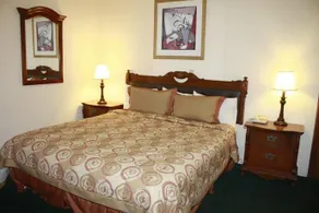 Hotel Ritz - Image 5