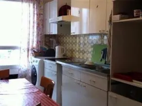 Avenue D'italie 2 Two Bedroom Apartment - Image 2