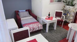 White Apartment - Image 4