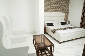 Hotel Jai Surya - Image 2