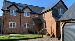 Beautiful Countryside Home - Image 2