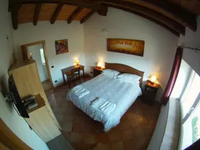 Al Campo Di Sotto Bed & Breakfast - Image 5