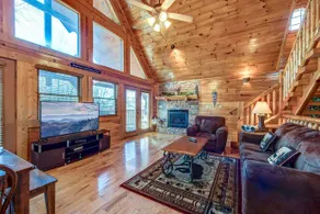 Hemlock Manor, 3 Bedrooms, Sleeps 10, WiFi, Game Room, Hot Tub, Fireplace - Image 1