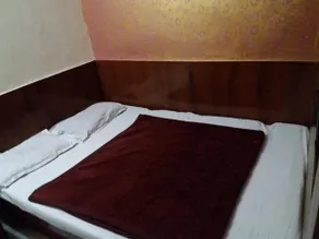 Mahesh Hotel - Image 5