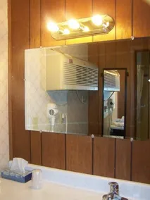 Golden Knight Inn and Suites - Image 3