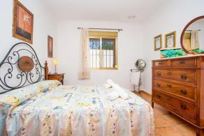 Abahana Villas Ivars - Image 4