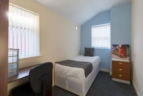 Selsey Road Guest House - Image 5