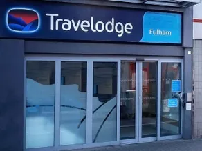 Travelodge London Fulham - Image 2