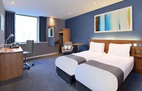 Travelodge London Central Euston - Image 3