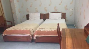 Huong Lan 1 Hotel - Image 3