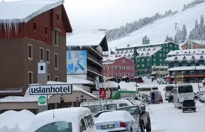 Uslan Hotel - Image 3