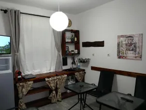 Zemunella Guest House - Image 2