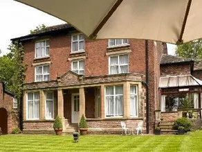 The White House Manor - Image 2
