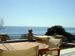 Alexandros Beachfront Apartments - Image 5