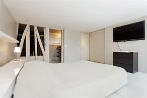 Champs Elysees Area Private Apartment - Image 2