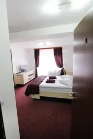 Pensiunea Valea Cocorei - Image 5