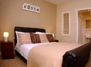 Glasgow City Apartments - Image 1