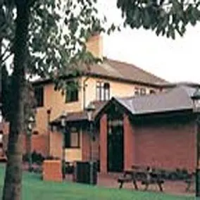 Garth Hotel Stafford - Image 1