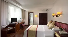 City Line WangFuJing Hotel - Image 2