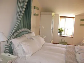 La Theroniere Bed and Breakfast - Image 2