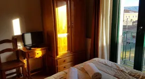 Hostal Maury - Image 2