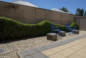 Earthouse - Image 5