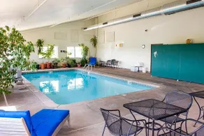 Altenhofen Inn & Suites - Image 3