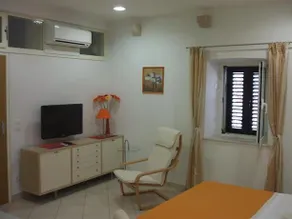 Apartment Square - Image 3