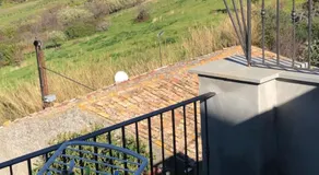 Basico un balcone sul mare-Casa I CARRUGGI- Case vacanza Sicilia&Toscana- - Image 3