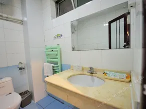 Shell Hotel (Jinan Qilu Hospital Provincial Sports Center) - Image 4