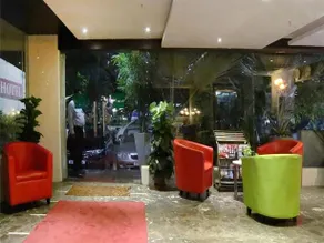 Oyo Rooms Benz Circle - Image 2