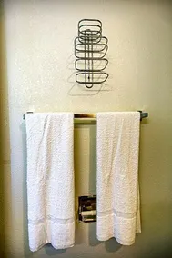 Budget Inn - Image 3
