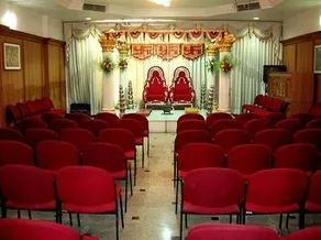 Capital O 44249 Hotel Kavery Mansingh Inn - Image 3