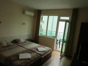 Emerald Hotel - Image 3