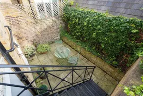 Veeve - Chelsea Royale - Image 2