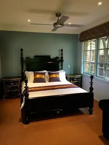 Pride Leisure Tudor House *Bose Cinema - Image 3