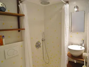 Nice Studio in Le Marais District - Image 5