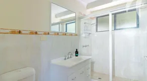Lily's - Image 5
