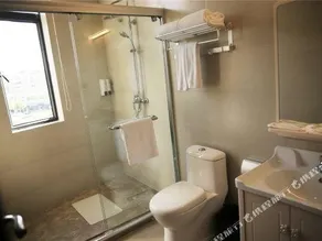 Vanpo · City Boutique Business Travel Hotel - Image 3