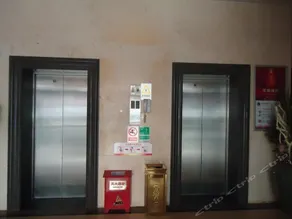 Huapeng International Hotel - Image 2