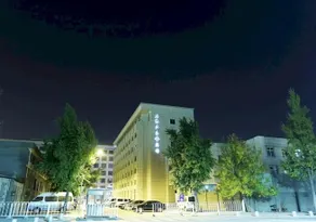 China Great Hall Hotel - Image 4