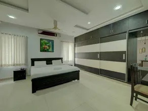 Arrow Lake View | Rooms in an Apartment - Image 2