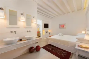 F Charm Hotel - Image 2