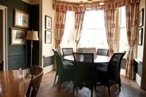 Innkeeper's Lodge Maidstone - Image 5