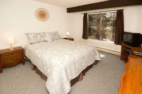 RedAwning Lake Mary Road Apartment - Image 4