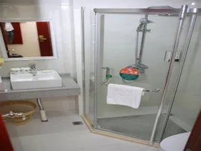 GreenTree Inn Suzhou Yangchenghu International Crab City Qianshuiwan Express Hotel - Image 3