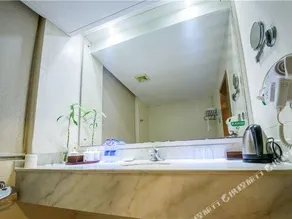 Jinjiang Garden Hotel - Image 3