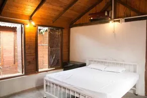 Wonderland Hostel - Image 5