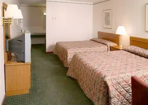 Regal Inn - Image 3